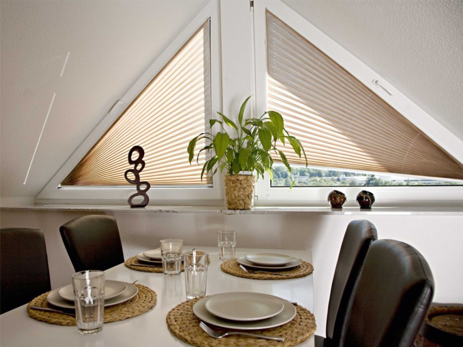 Жалюзи на треугольные окна