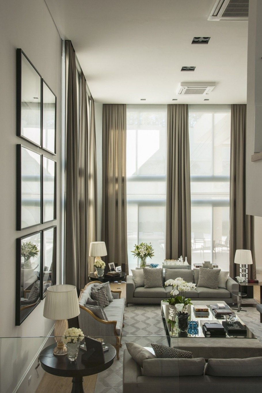 Интерьер в стиле Шале в доме из клееного бруса