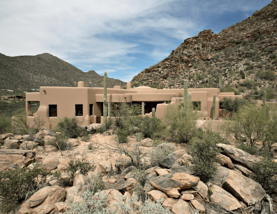 Дом в стиле Пуэбло в Америке