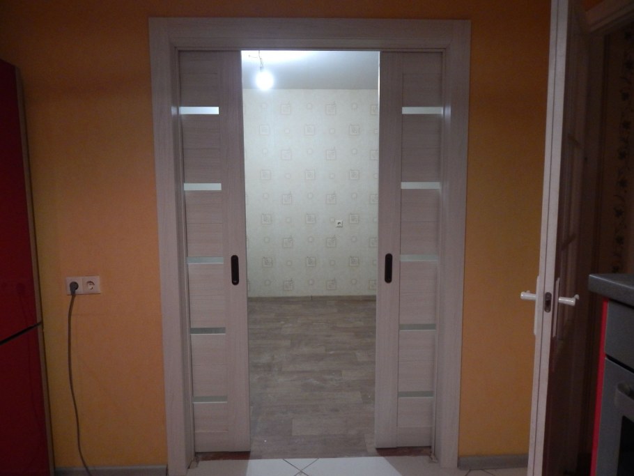 Раздвижные двери в широкий проем