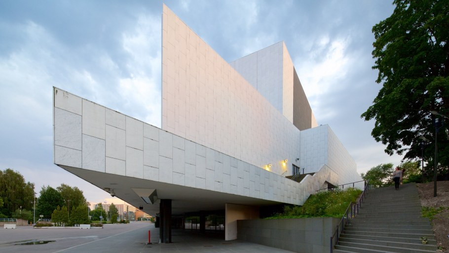 Дворец Финляндия в Хельсинки архитектура