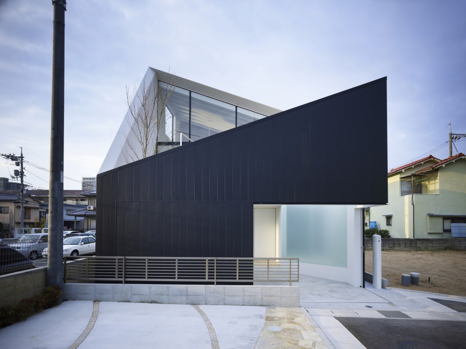 Современное здание в японском стиле