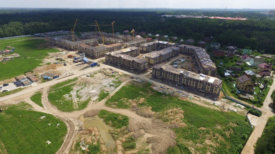 Малоэтажном жилом комплексе «театральный парк»