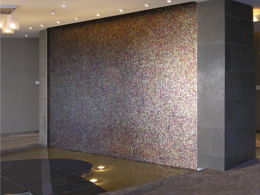 Стена водопад