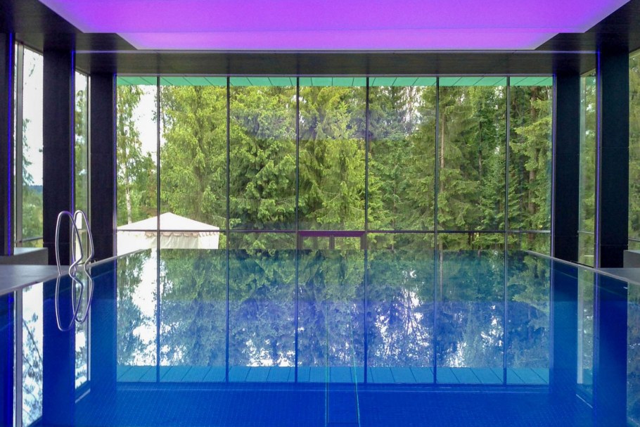 Водяная стена в парке