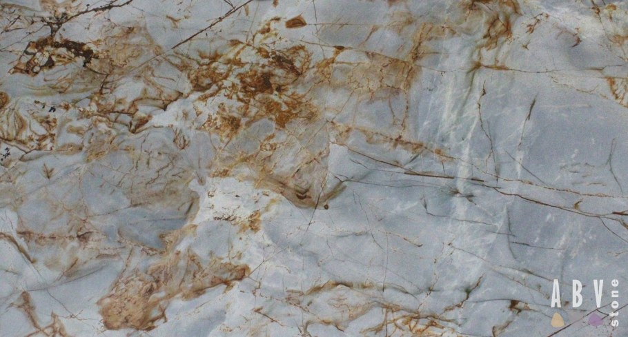 Кварцит Блю Рома