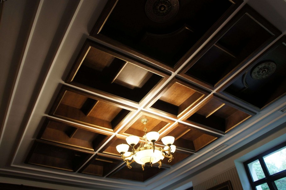 Кессонный потолок Ритц
