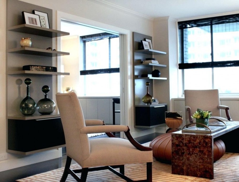 Открытые полки в интерьере кухни-гостинной