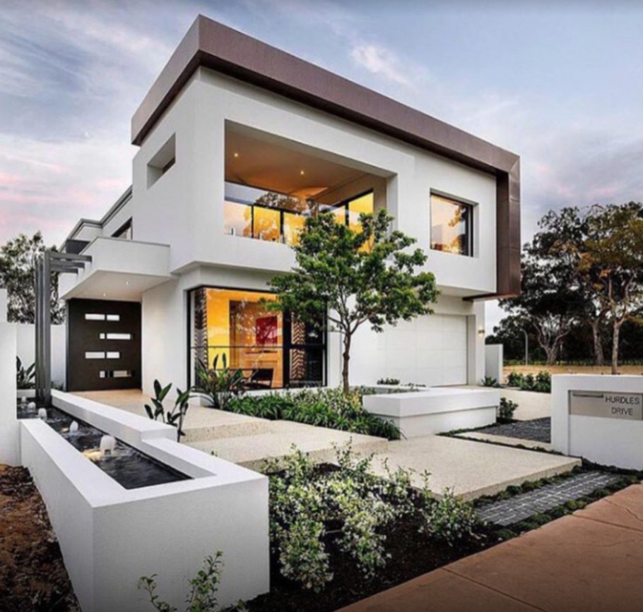 Современный двухэтажный дом