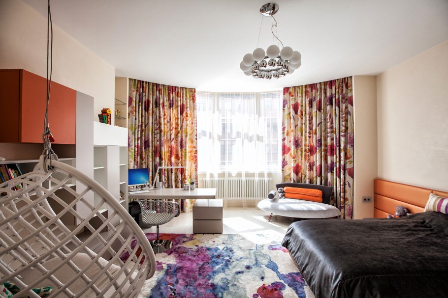 Комната для мальчика с подвесным креслом