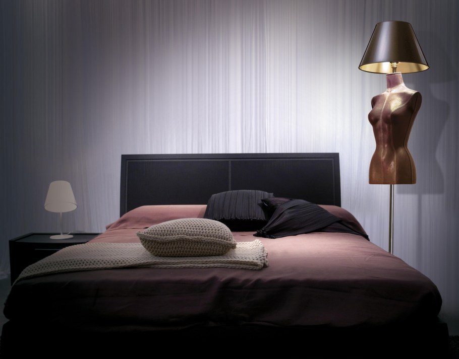 Напольный светильник в спальню парня