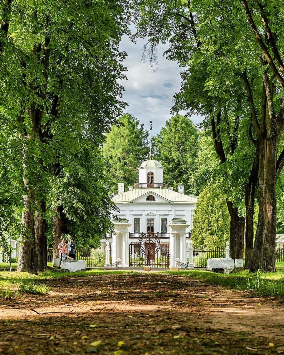 Эсквайр парк коттеджный поселок Истра на карте Москвы