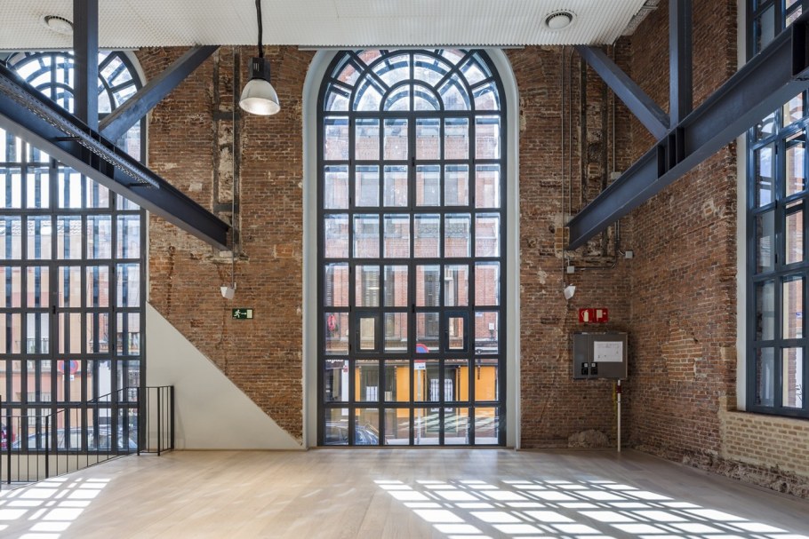 Офисное здание в стиле лофт