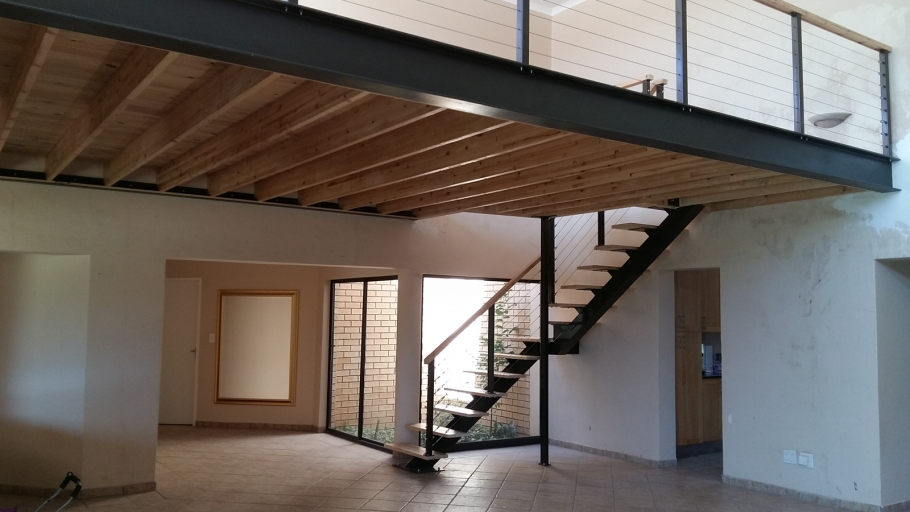 Антресольный этаж Мезонин