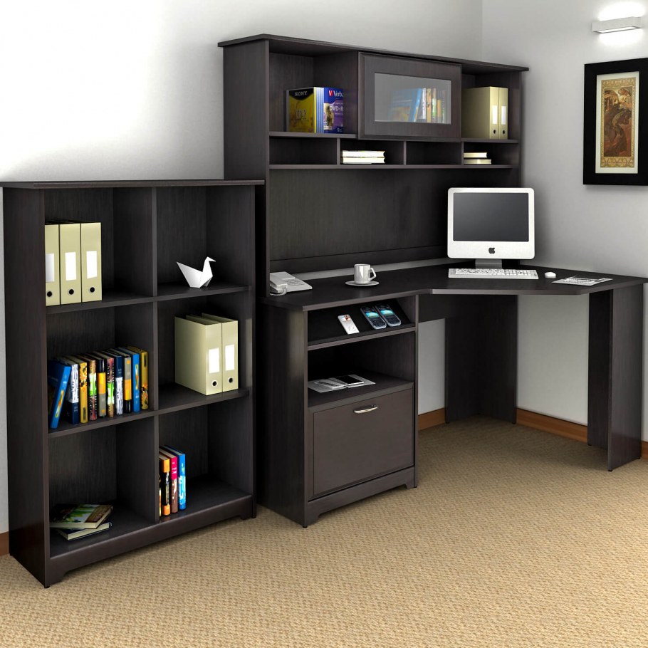 Компьютерные столы с полками