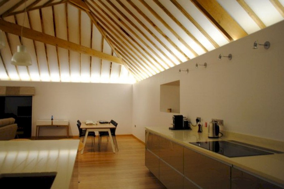 Освещение на скатном потолке