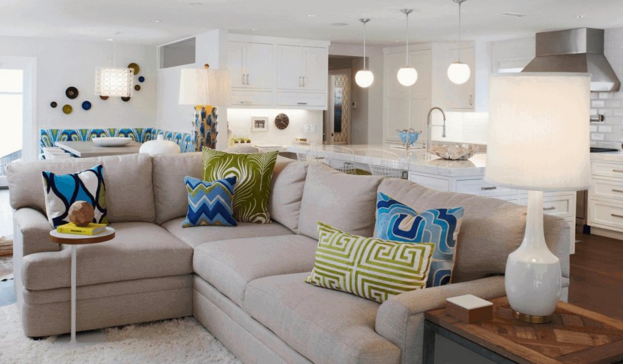 Подушки в интерьере гостиной