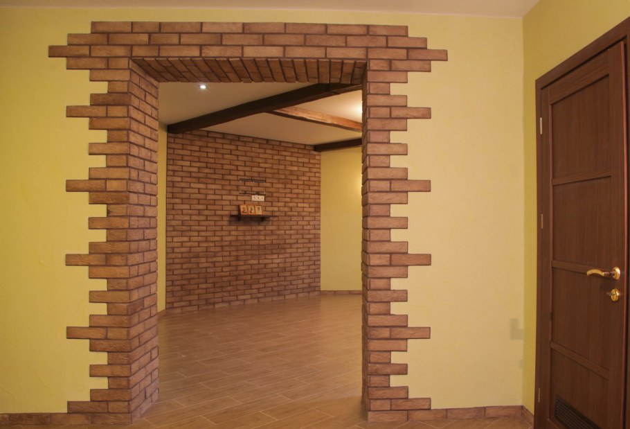 Отделка проема декоративным камнем