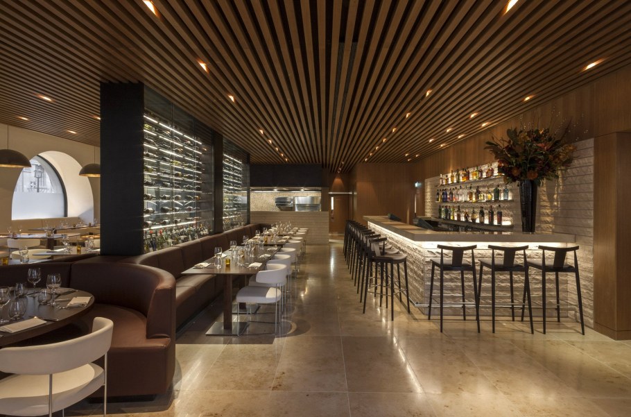 Ресторан отель Норман Фостер