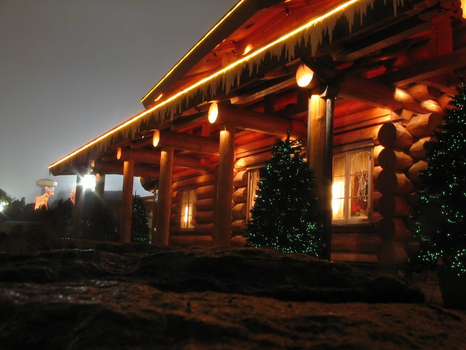 Новый год в деревянном доме