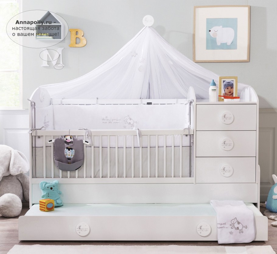 Детская комната для новорожденной Дочки