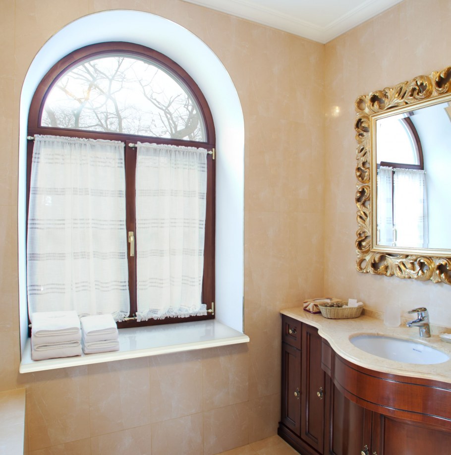 Подоконник Данке сатин Бьянко