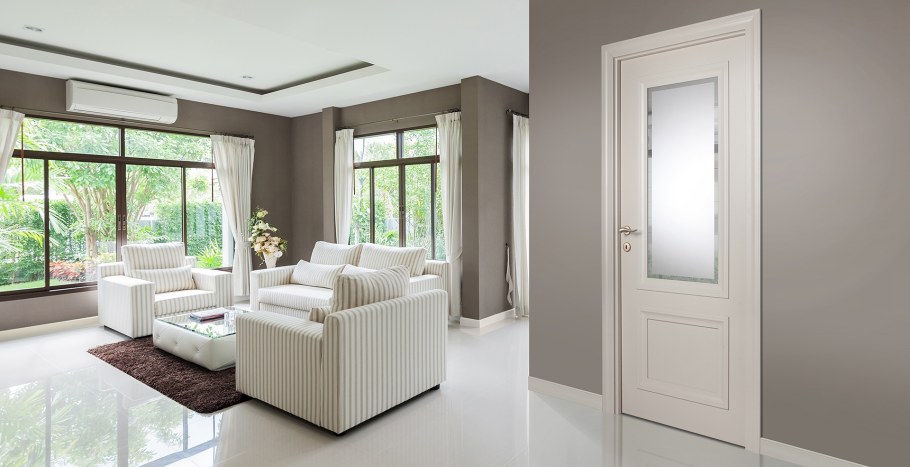 Коричневые пластиковые окна