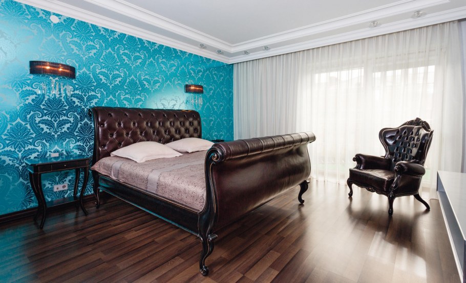 Сочетание обоев в комнате