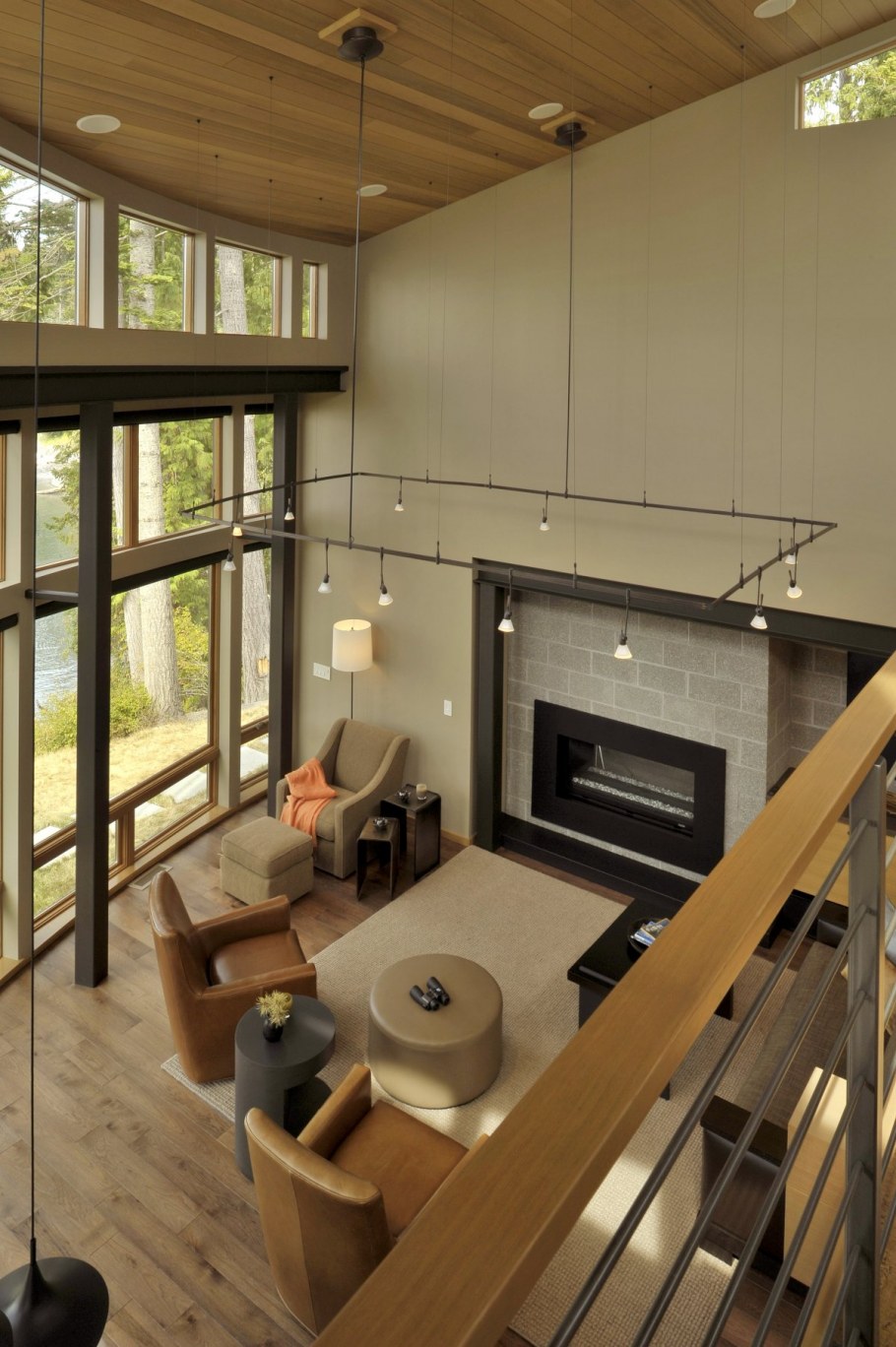 Коттедж со вторым светом