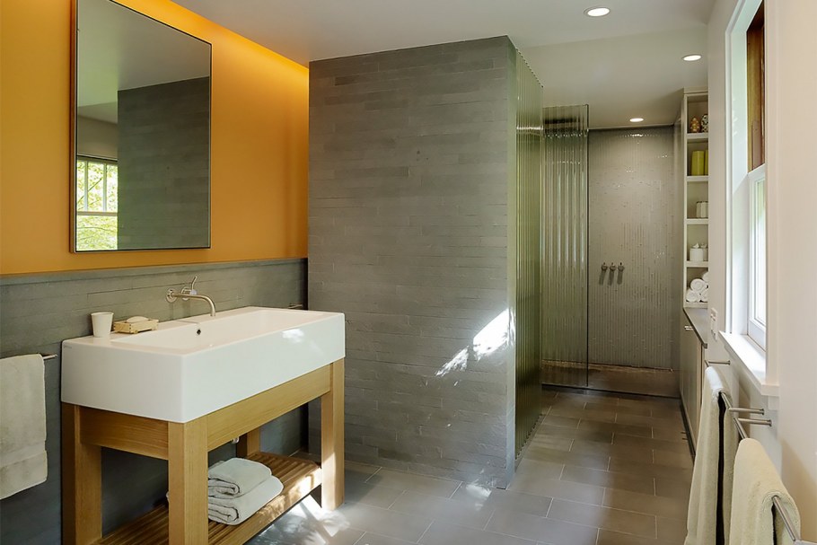 Сочетание серого в интерьере ванной