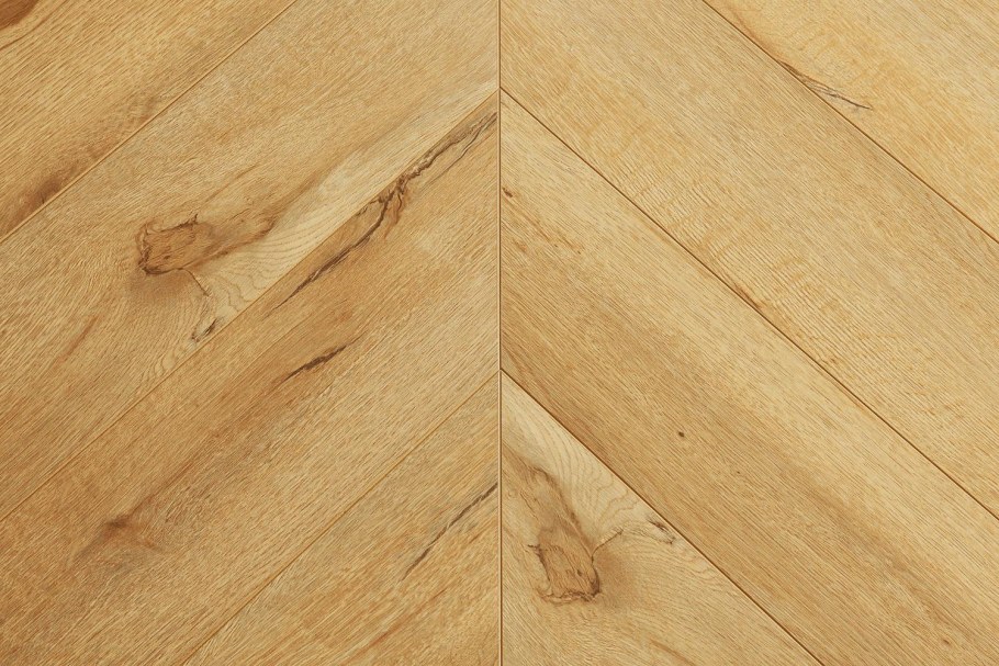 Ламинат CBM ostrost дуб липи 504