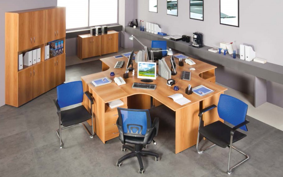 Расположение мебели в офисе