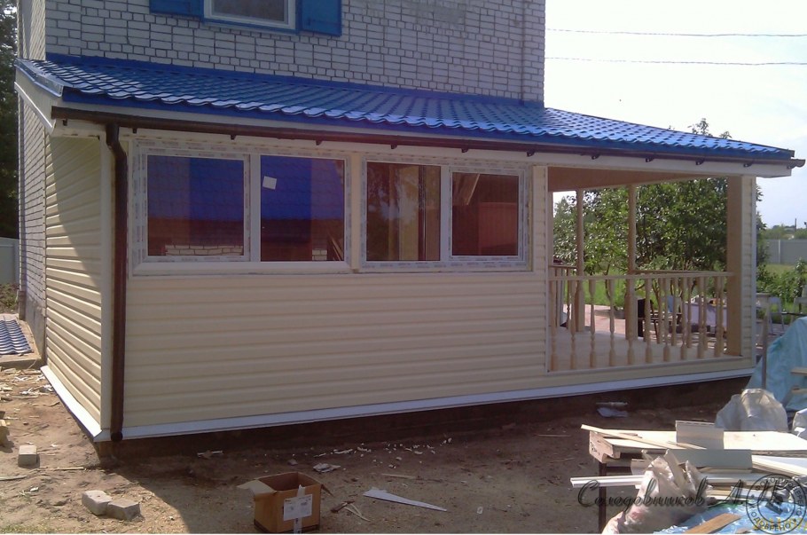 Терраса обшитая сайдингом