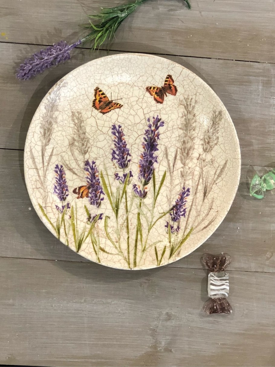 Полка в стиле Прованс