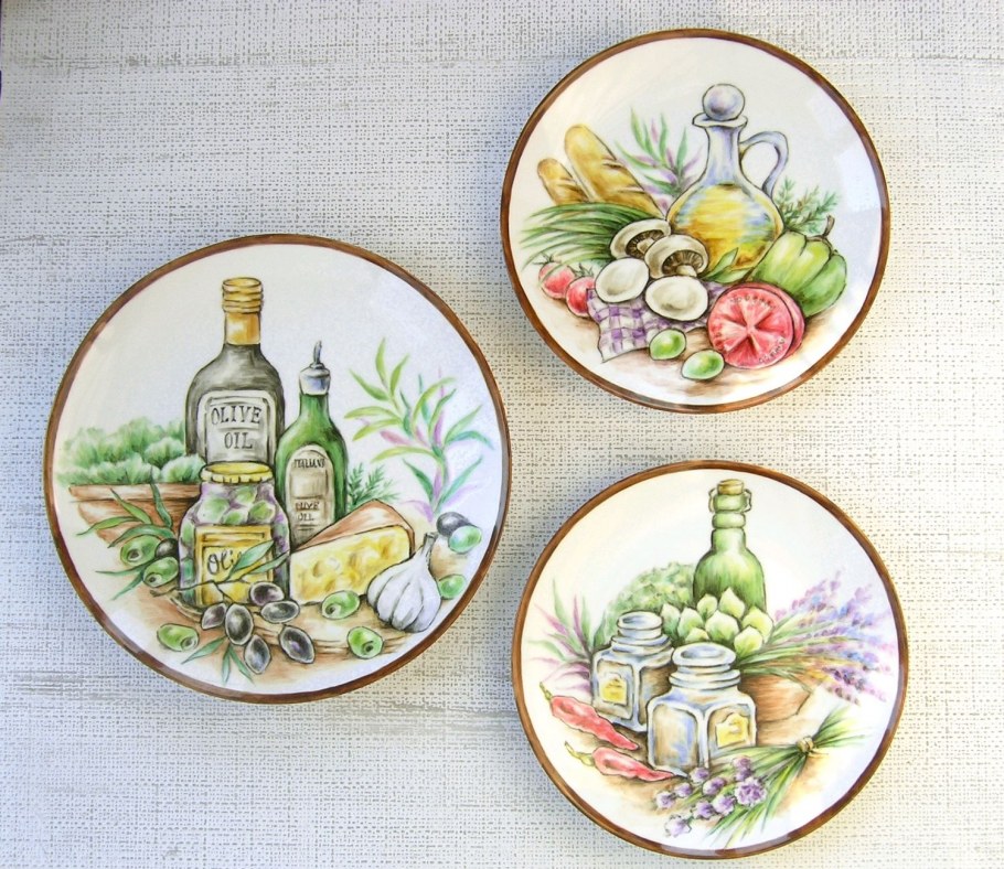 Тарелки в стиле Прованс
