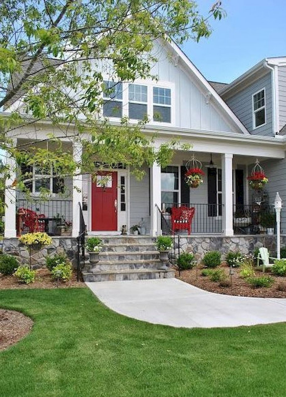 Серый фасад