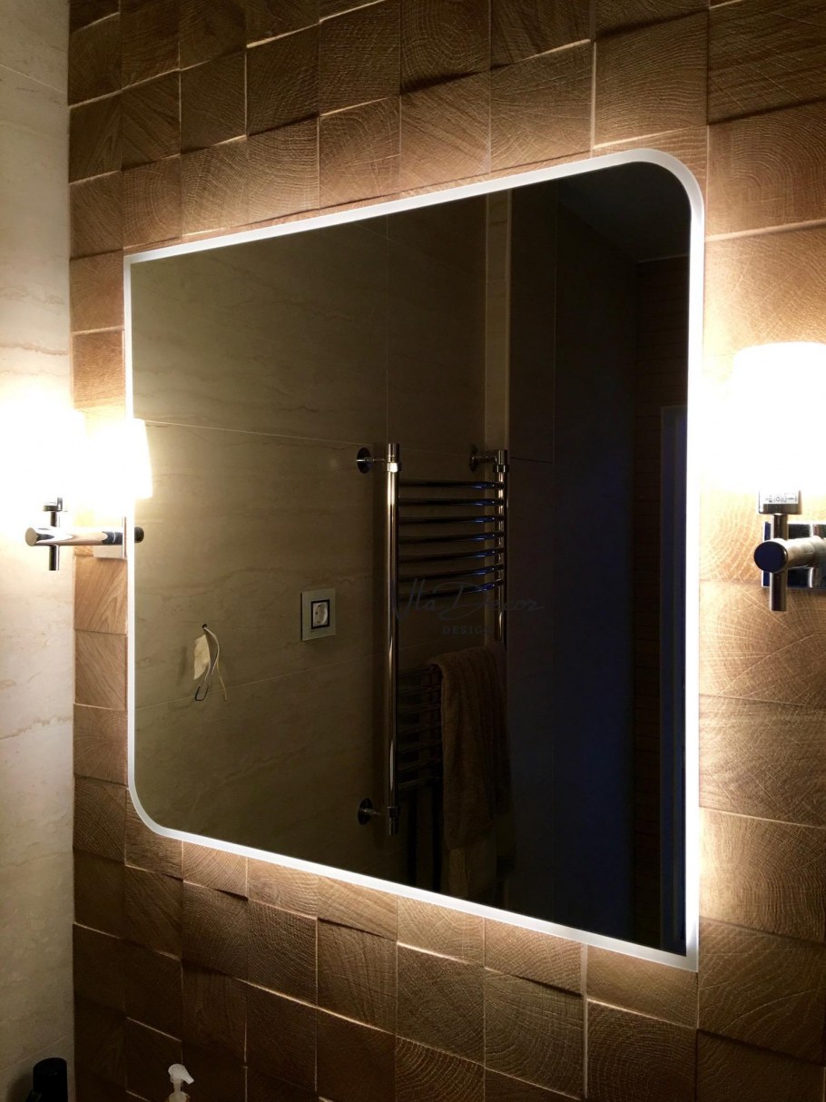 Зеркало с подсветкой сзади