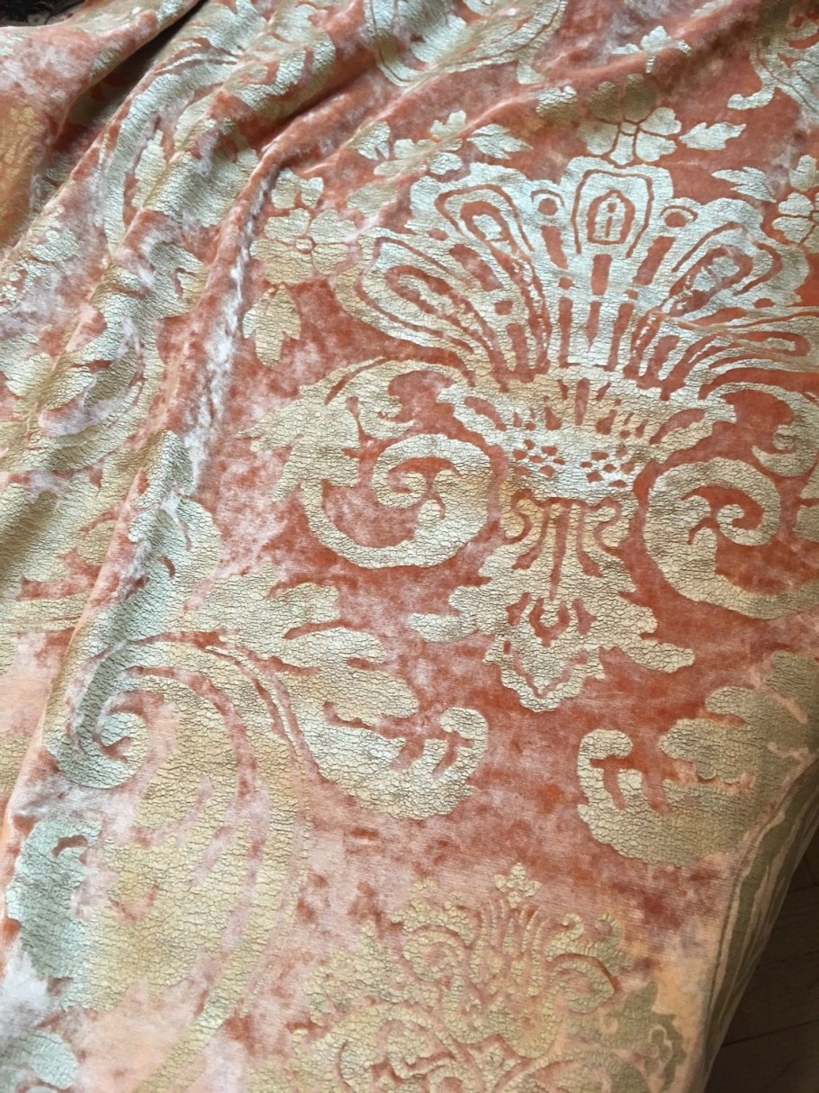 Бархат для штор палаццо олива