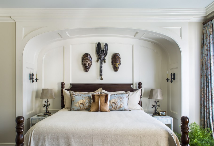 Декоративная арка над кроватью