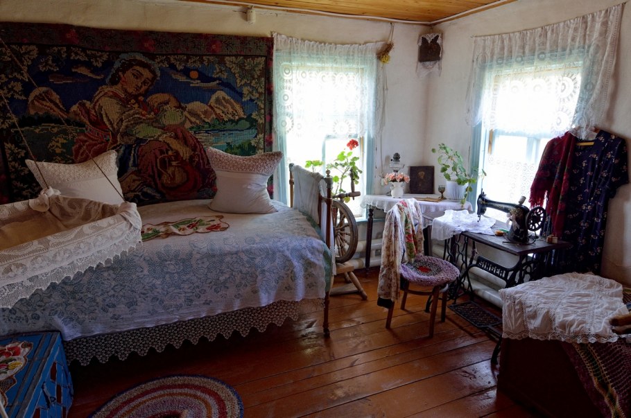 Внутреннее убранство казачьего куреня