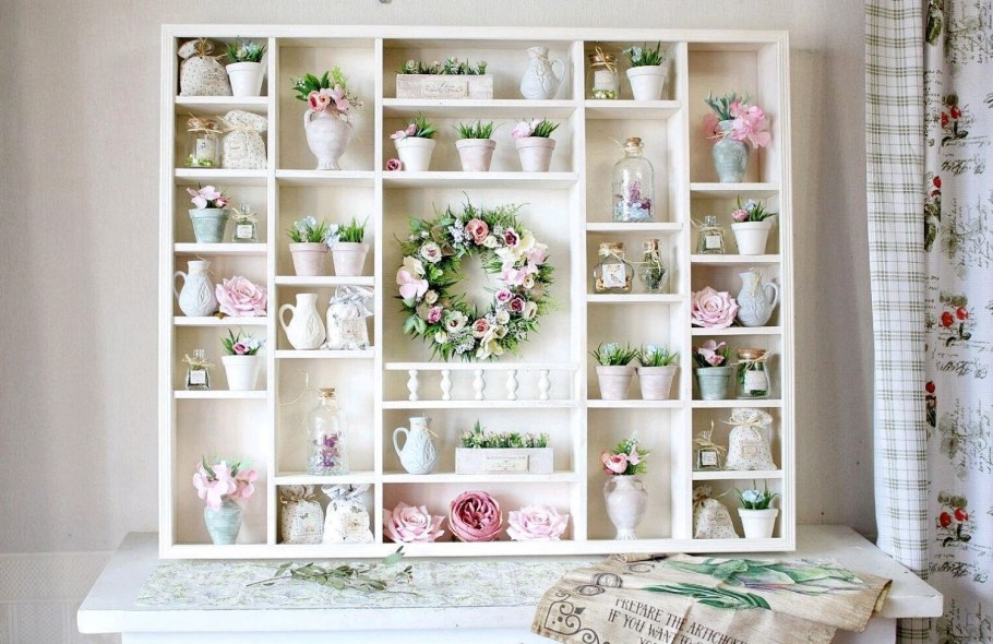 Красивые стеллажи во всю стену