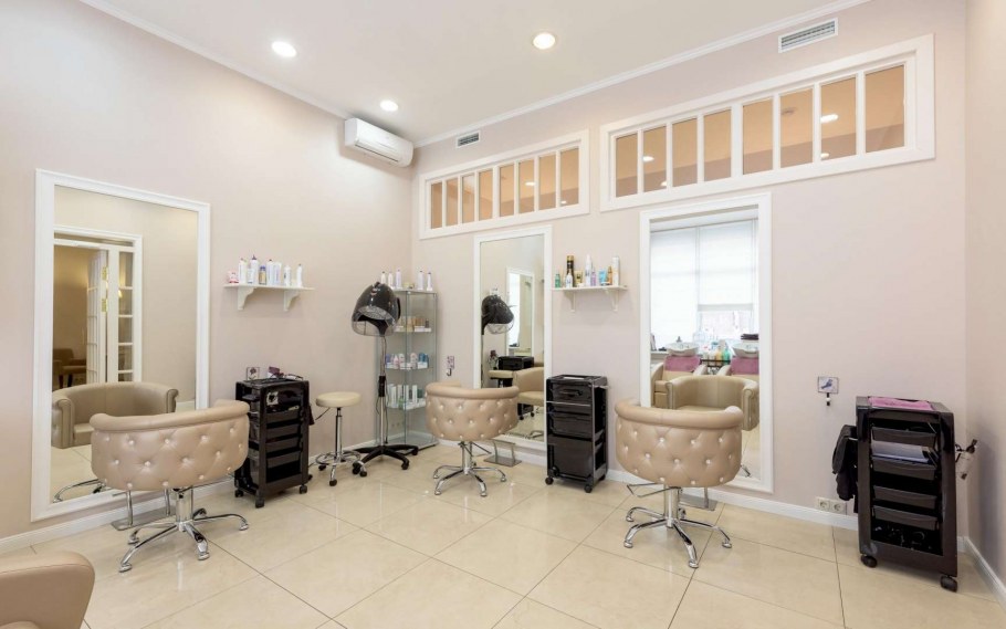 Салон в бирюзовом цвете