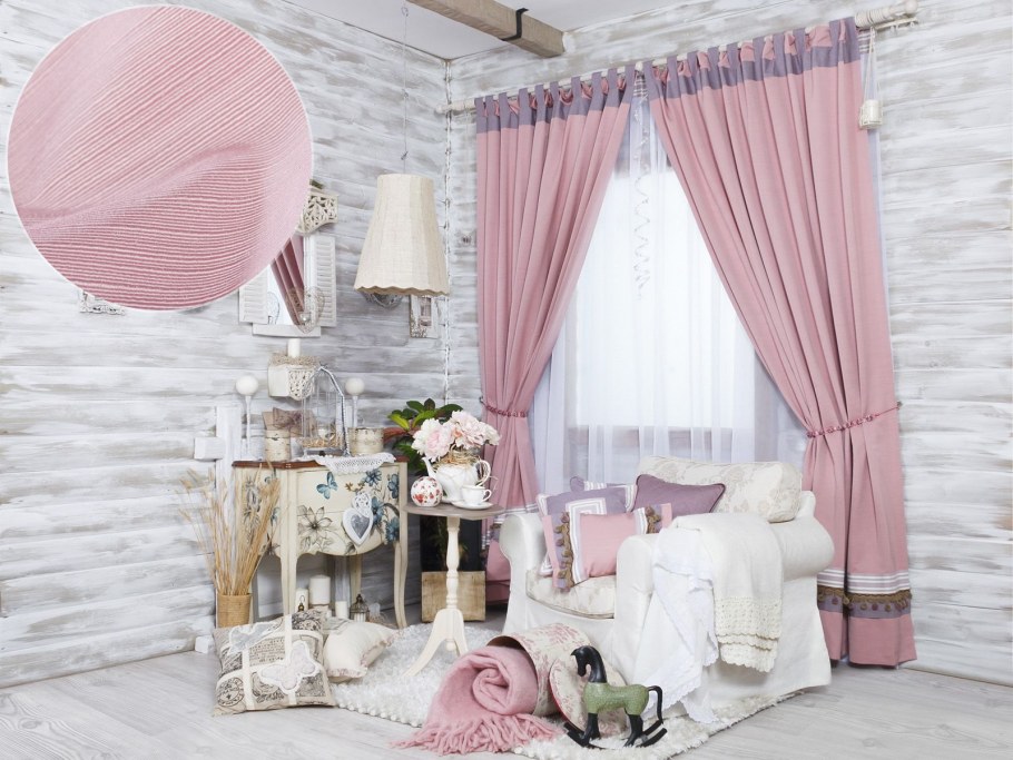 Серо розовая спальня