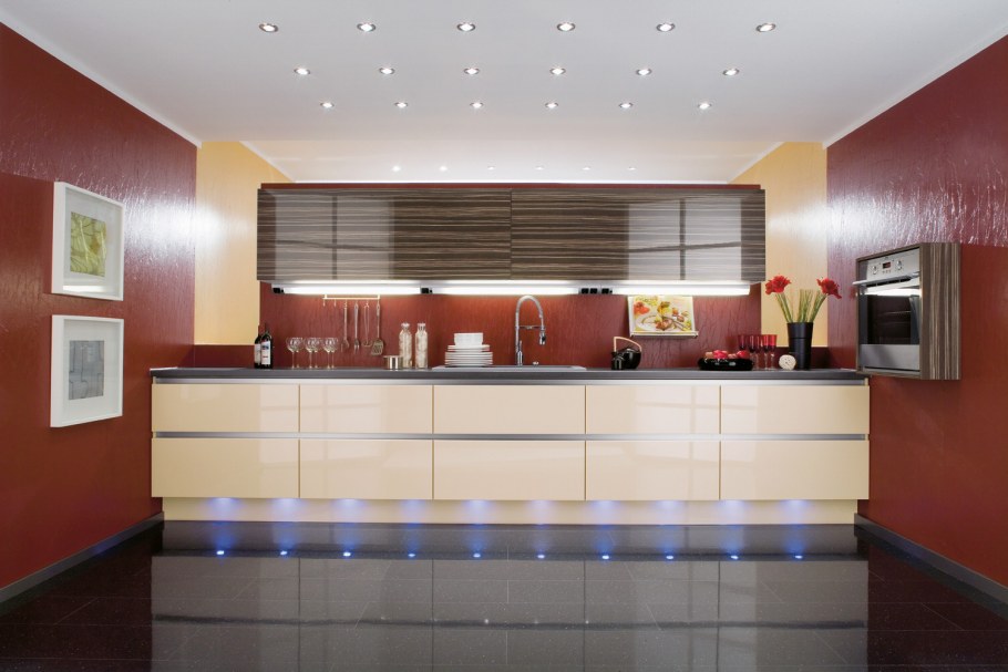 Кухни в бежево-рыжем тоне