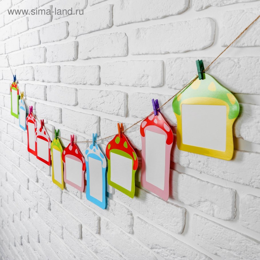 Фоторамка на веревках и прищепках