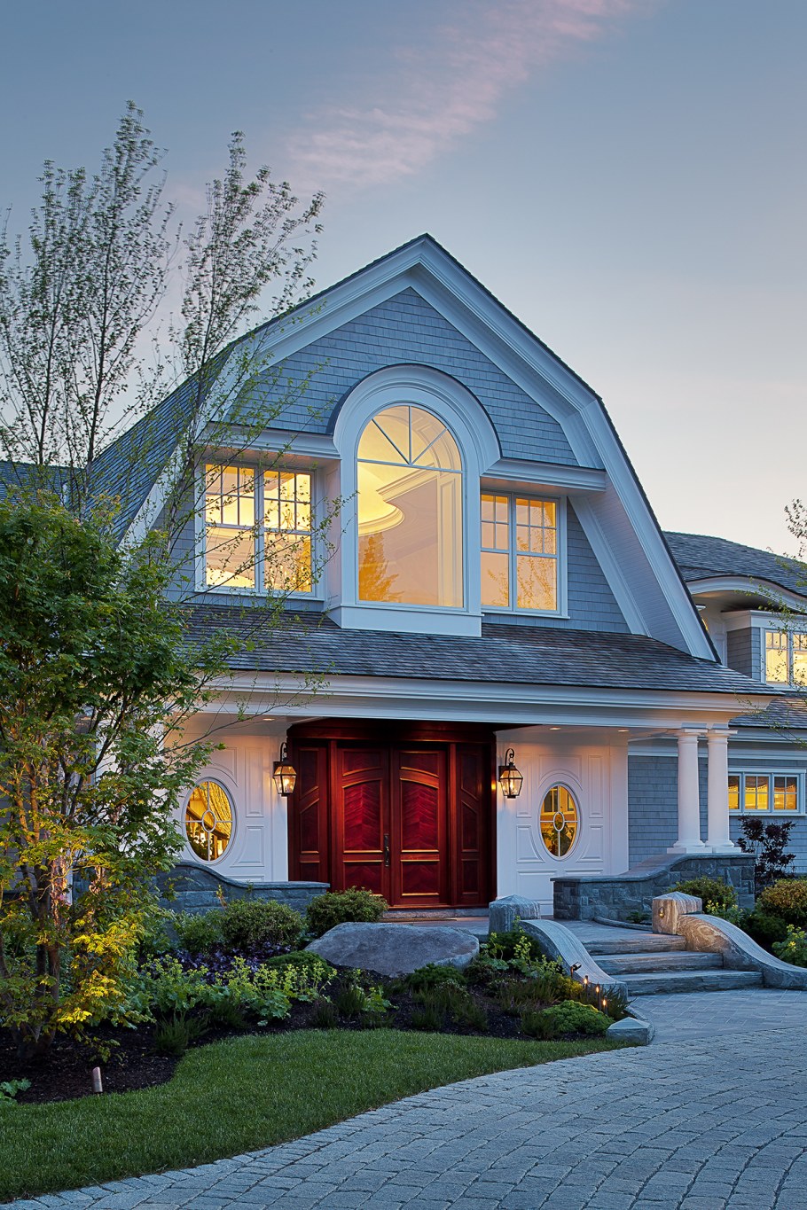 Красивые мансардные крыши