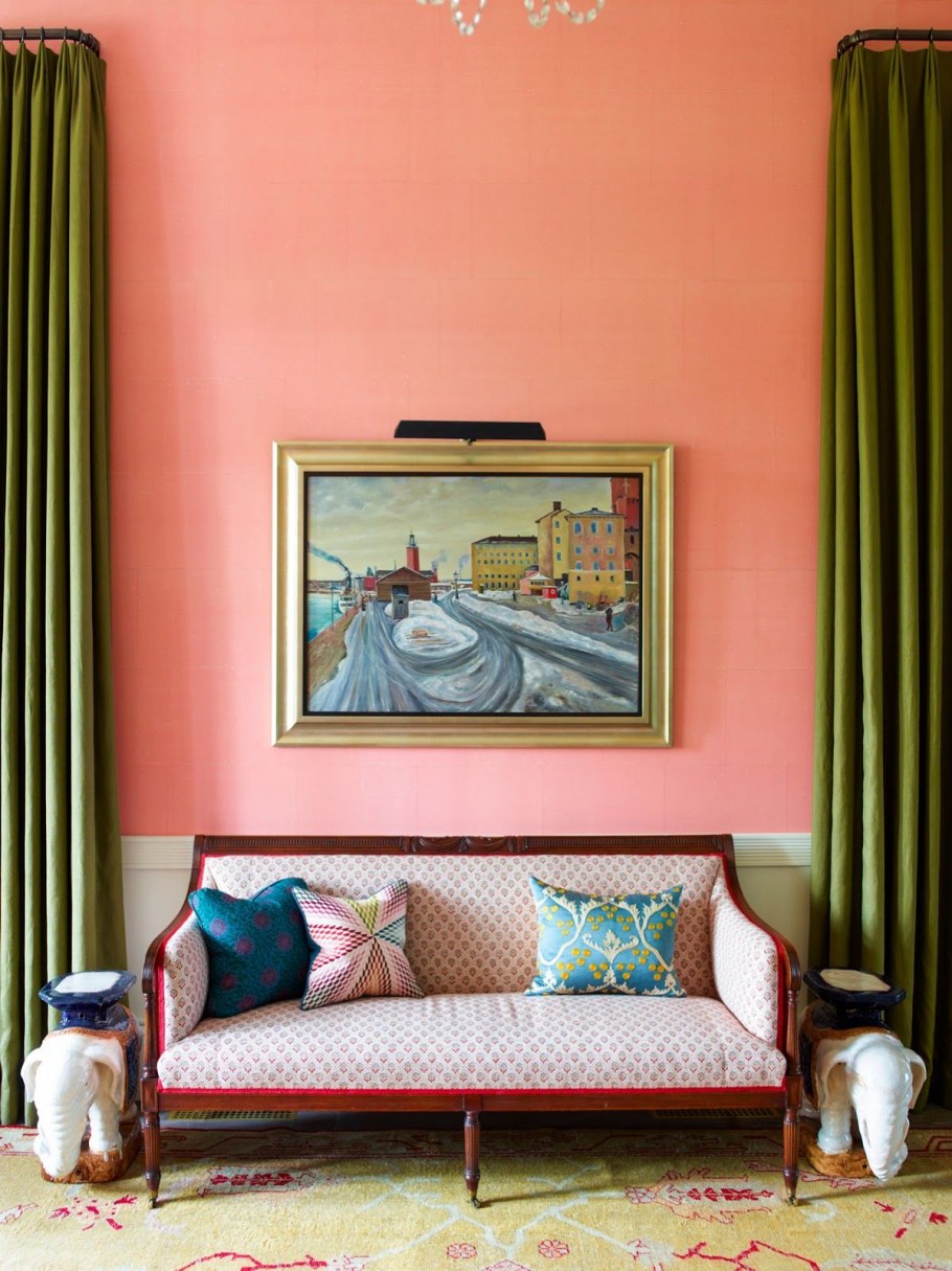 Персиковые шторы в интерьере