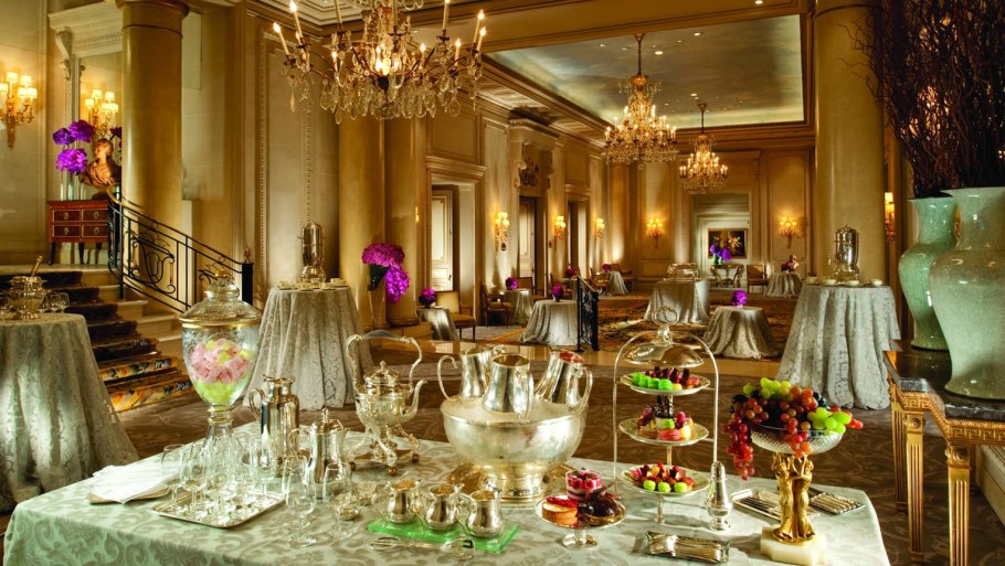 Ресторан Георг 5 в Париже