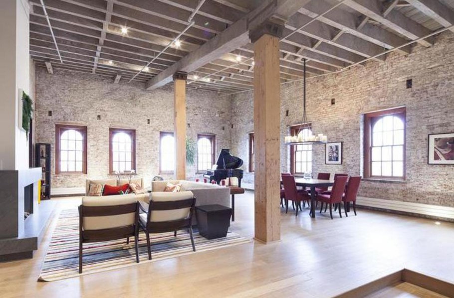 Прихожая в стиле лофт хайтек