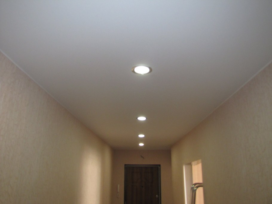 Матовый натяжной потолок